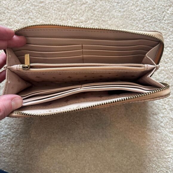 Fossil Beige Zip-Around Wallet | Women’s Leather Wallet - Picture 3 of 3